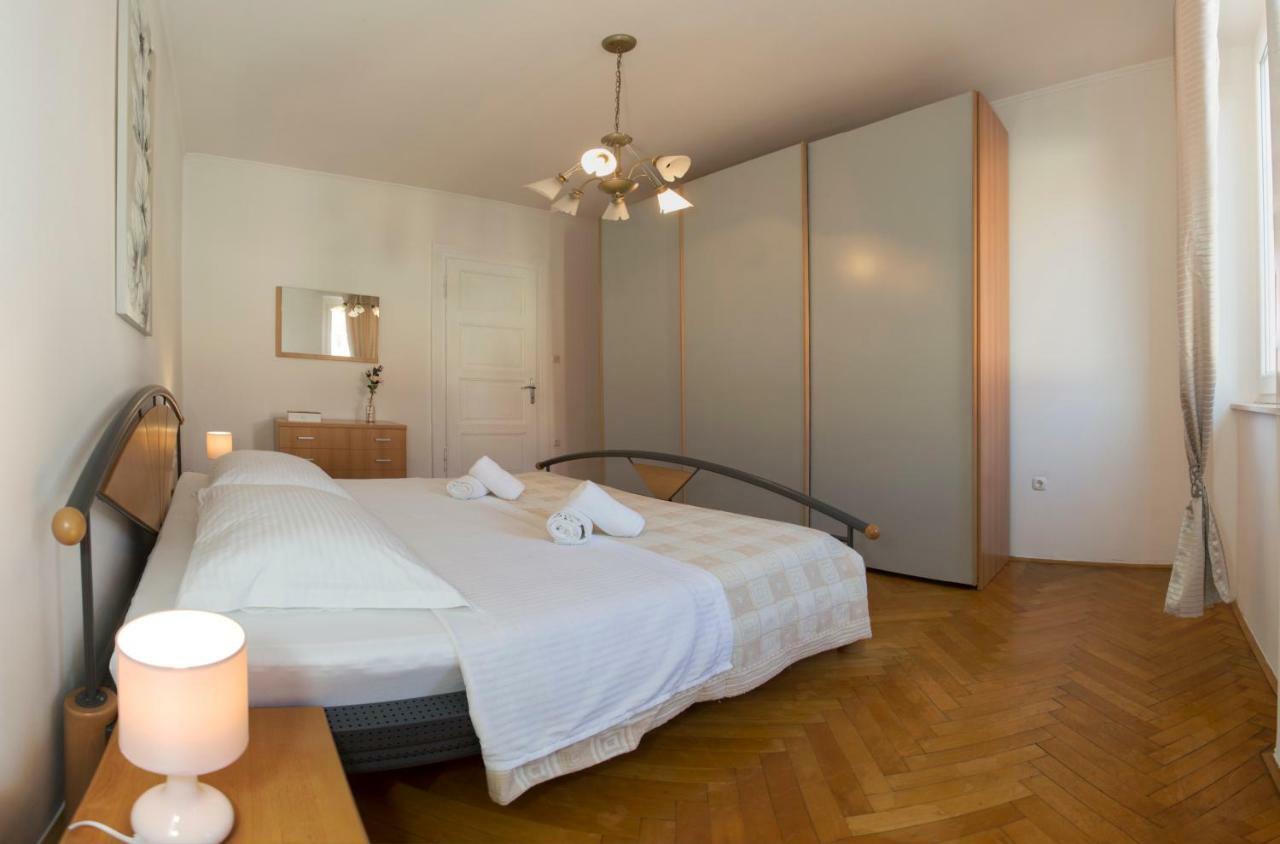 Apis Split Apartamento Exterior foto