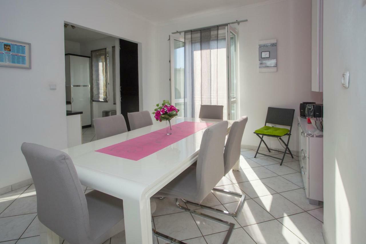 Apis Split Apartamento Exterior foto